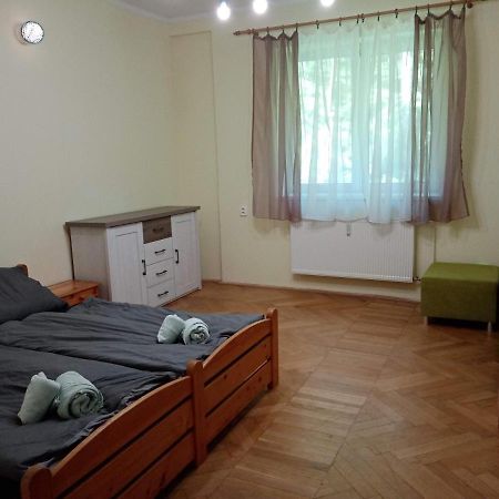Apartman Xxl Яхимов Экстерьер фото