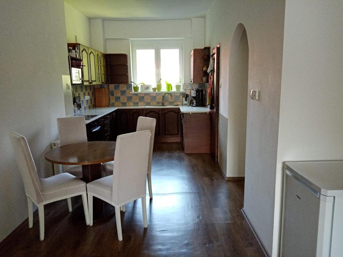 Apartman Xxl Яхимов Экстерьер фото